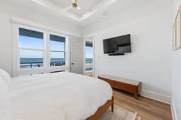 Rustic Brook Aurora Harborfront - Image 2