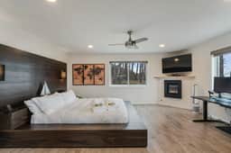 Rustic Seacliff Bungalow Compass - Image 4