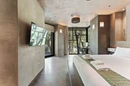Modern Villa - Image 4