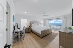 Bay Loft Oasis Cliffside - Image 5