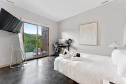Peak Seacliff - Image 5