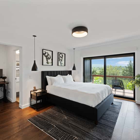 Modern Villa - Image 1