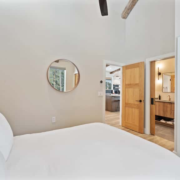 Sunrise Haven Manor Palm - Image 1