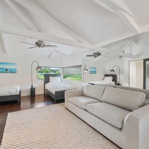 Luxe Estate - Image 1