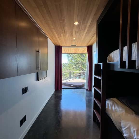 Loft Harborfront Garden - Image 1