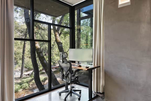 Modern Villa - Image 3