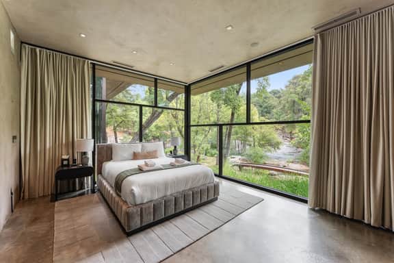 Palm Brook Summit Haven - Image 4