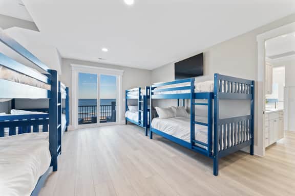Bluestone Chic Rustic - Image 5