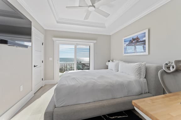 Peak Seacliff - Image 1
